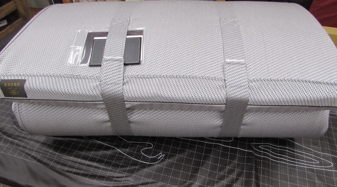 キューブウレタン配列オーダーマットレス