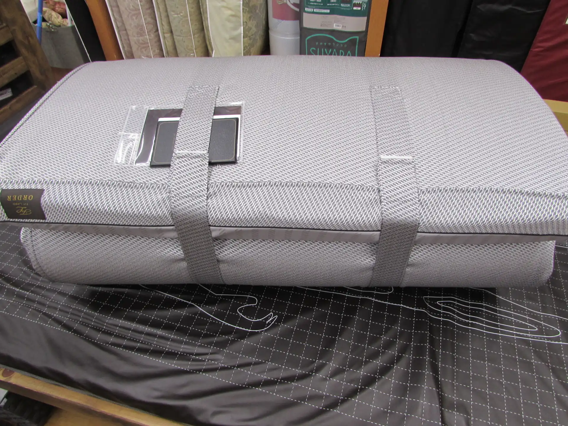 キューブウレタン配列オーダーマットレス