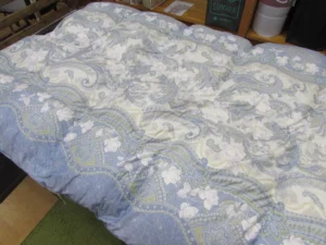 水色の羽毛布団