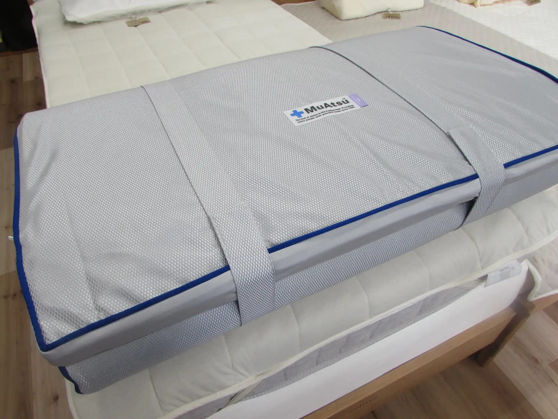 ソファーベッドの上に敷くオーバーレイタイプ ムアツふとんのパットタイプ5cm