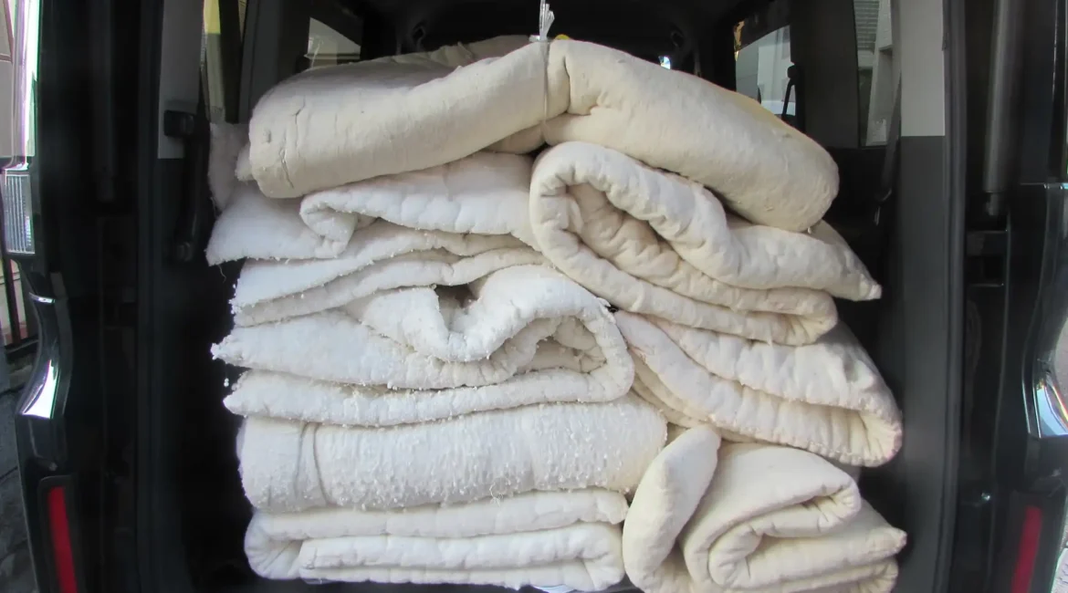 車に積んだ打ち直しのお布団