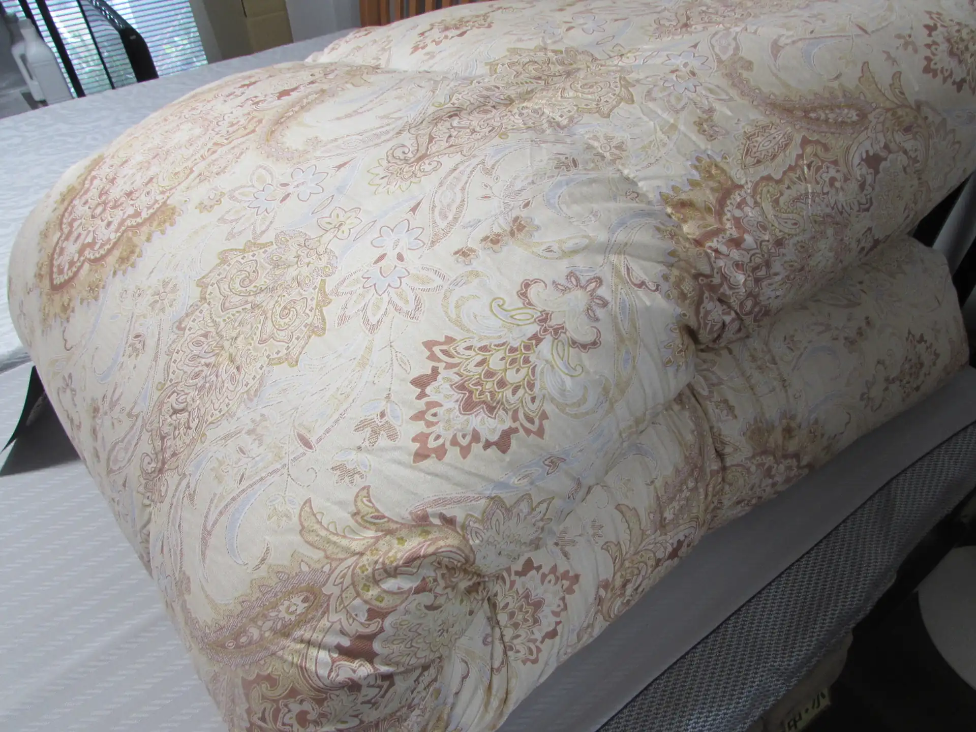 ロイヤルゴールドラベルの羽毛ふとん