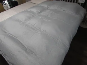 リヨセル100％カバーのついた羽毛布団