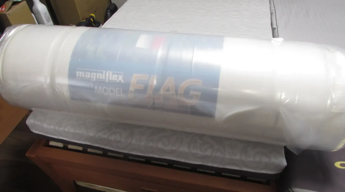 真空ロールパックのマニフレックスフラッグFX