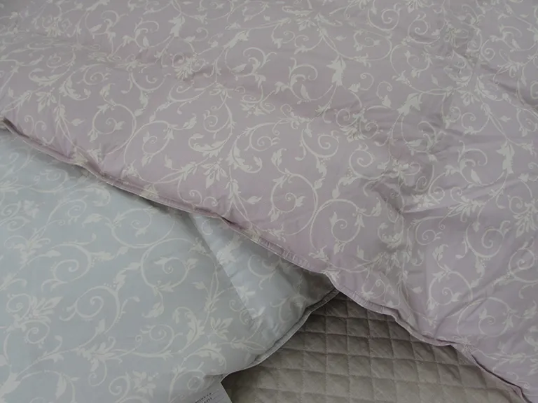 西川・ロイヤルスター　　　 ウクライナ産グースダウン