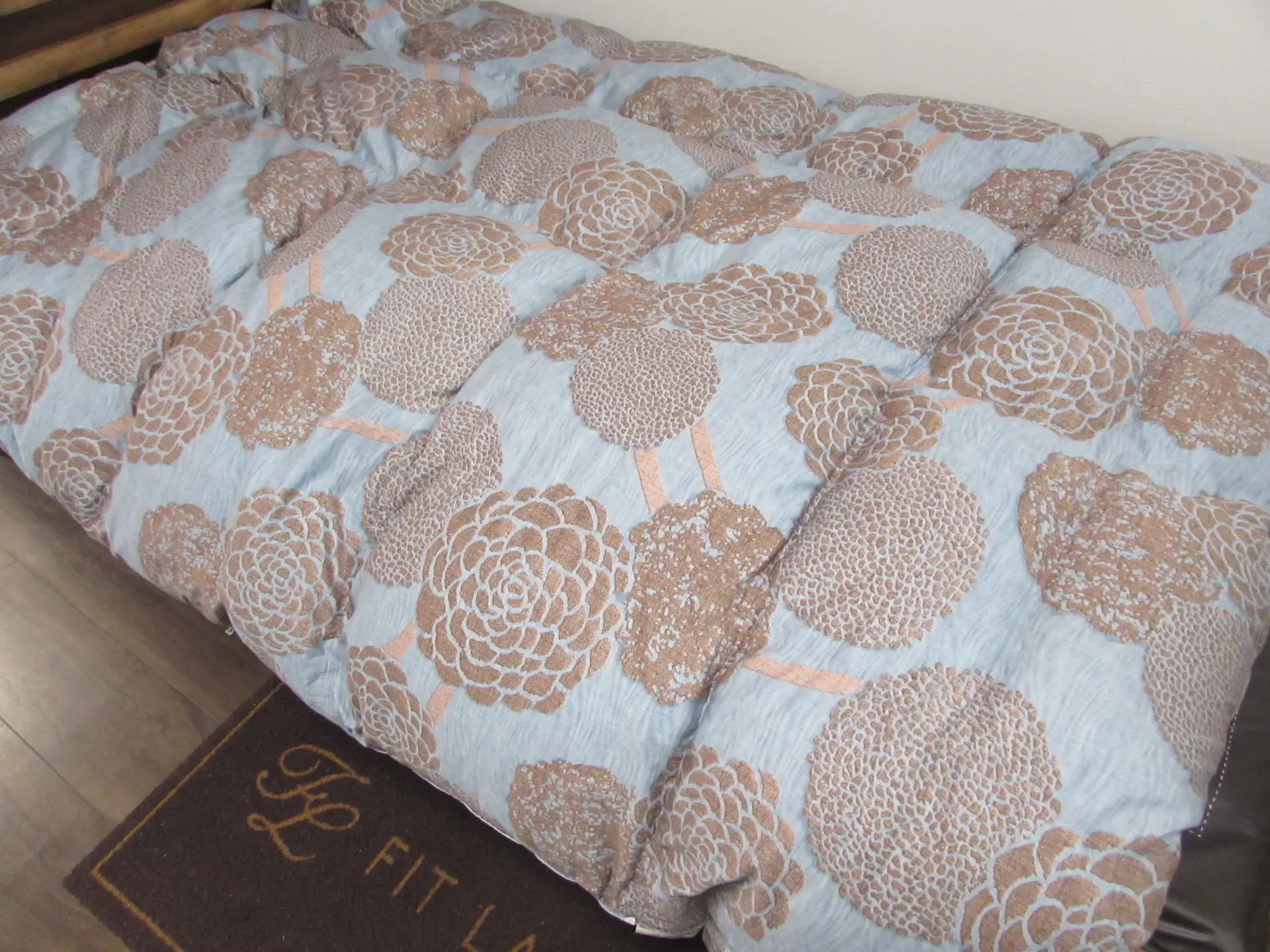 水色系柄羽毛布団