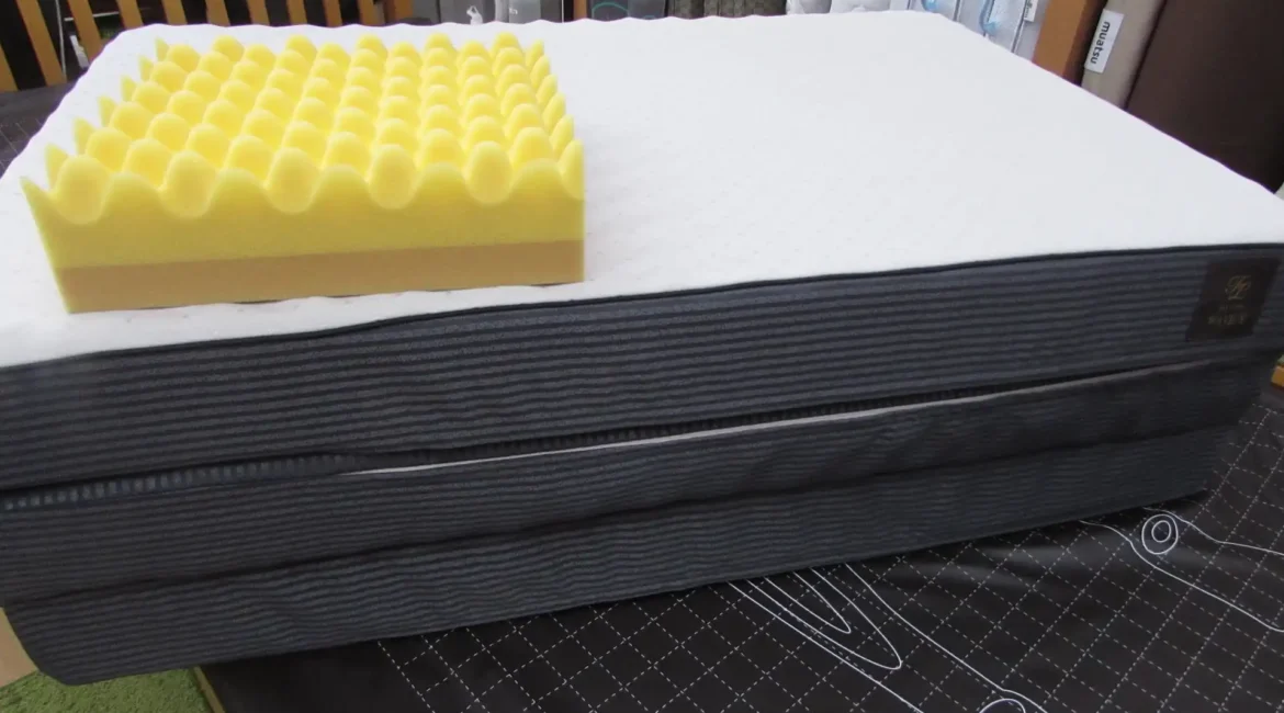 マットレス見本とマットレス