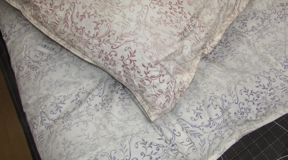 ロイヤルスター羽毛肌掛け（リヨセル生地・マザーグース９５％）