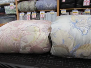 二つの羽毛布団