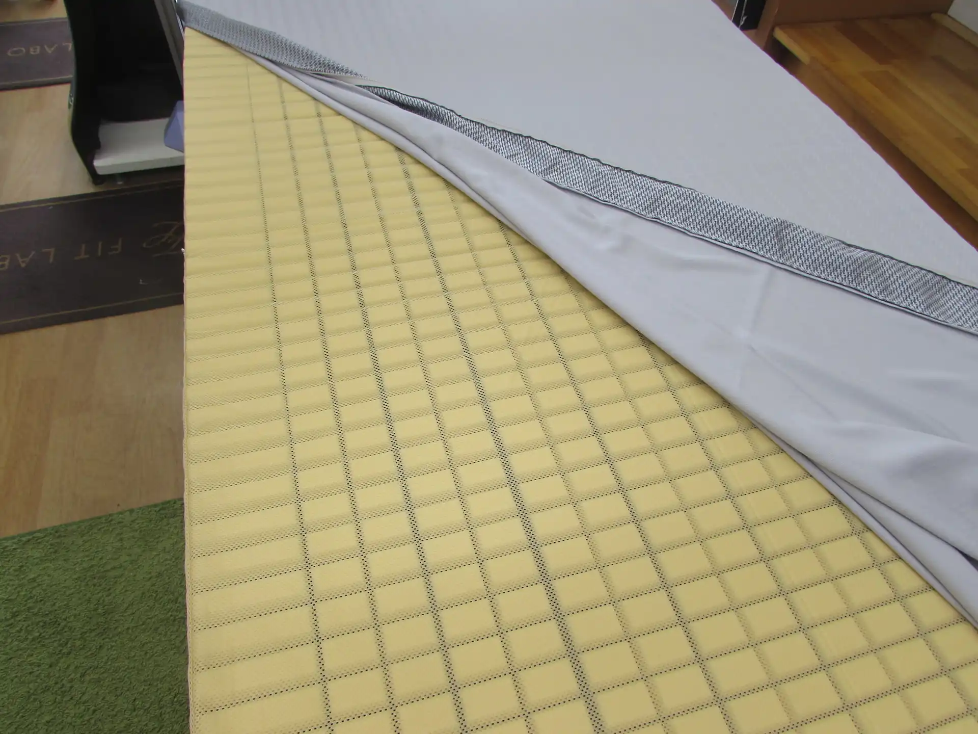 オーダーメイドマットレス-キューブウレタン