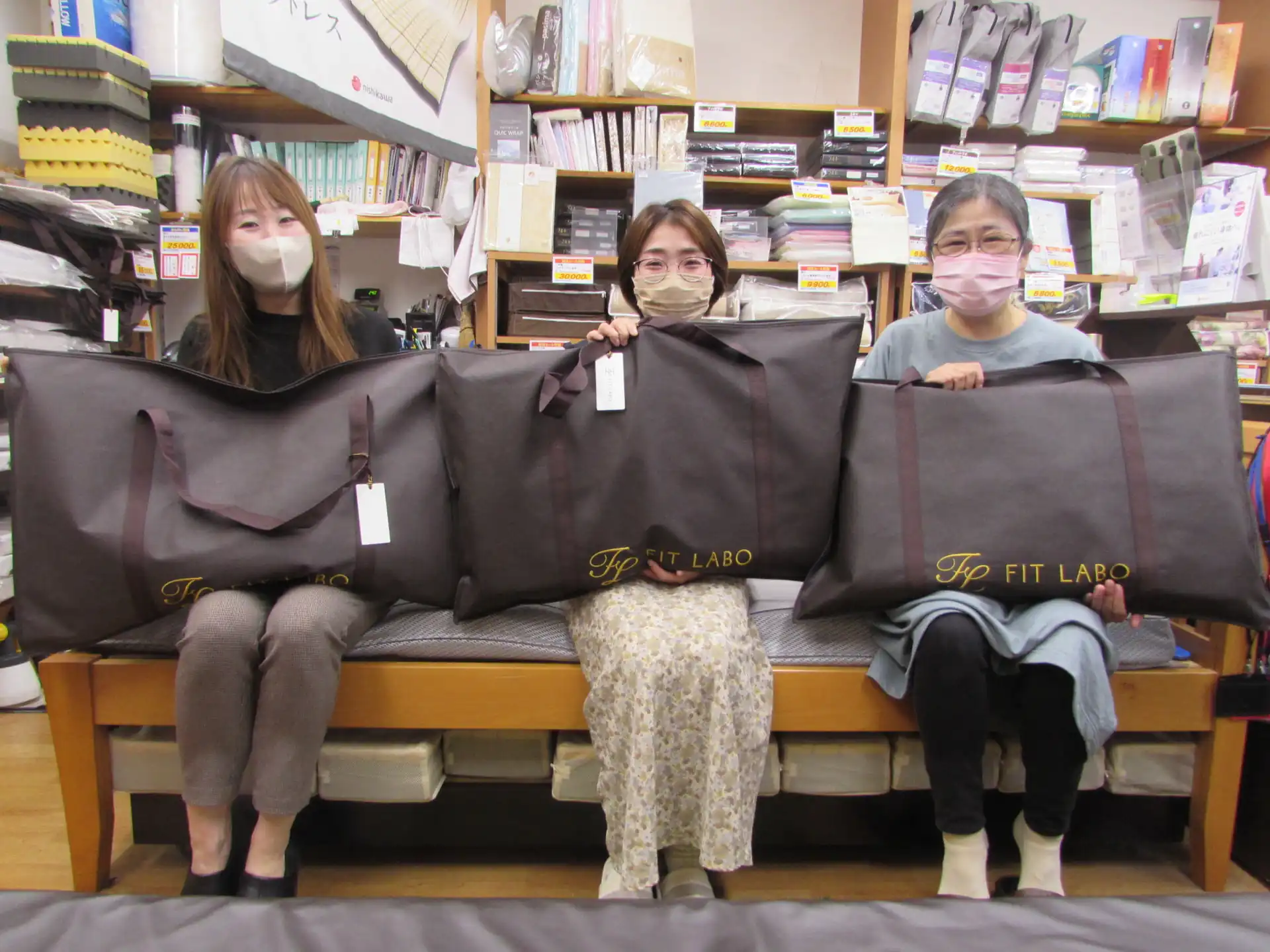 T様と職場の同僚がご来店