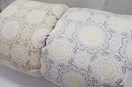 羽根ぶとん２色薄茶.薄グレー