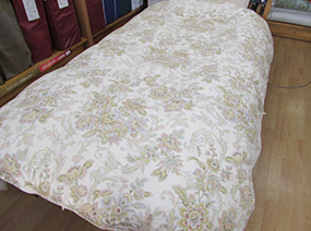 >>オーダーリフォーム 生地：60サテン 足し羽毛：なし（合掛0.9㎏） キルト：30マスキルト